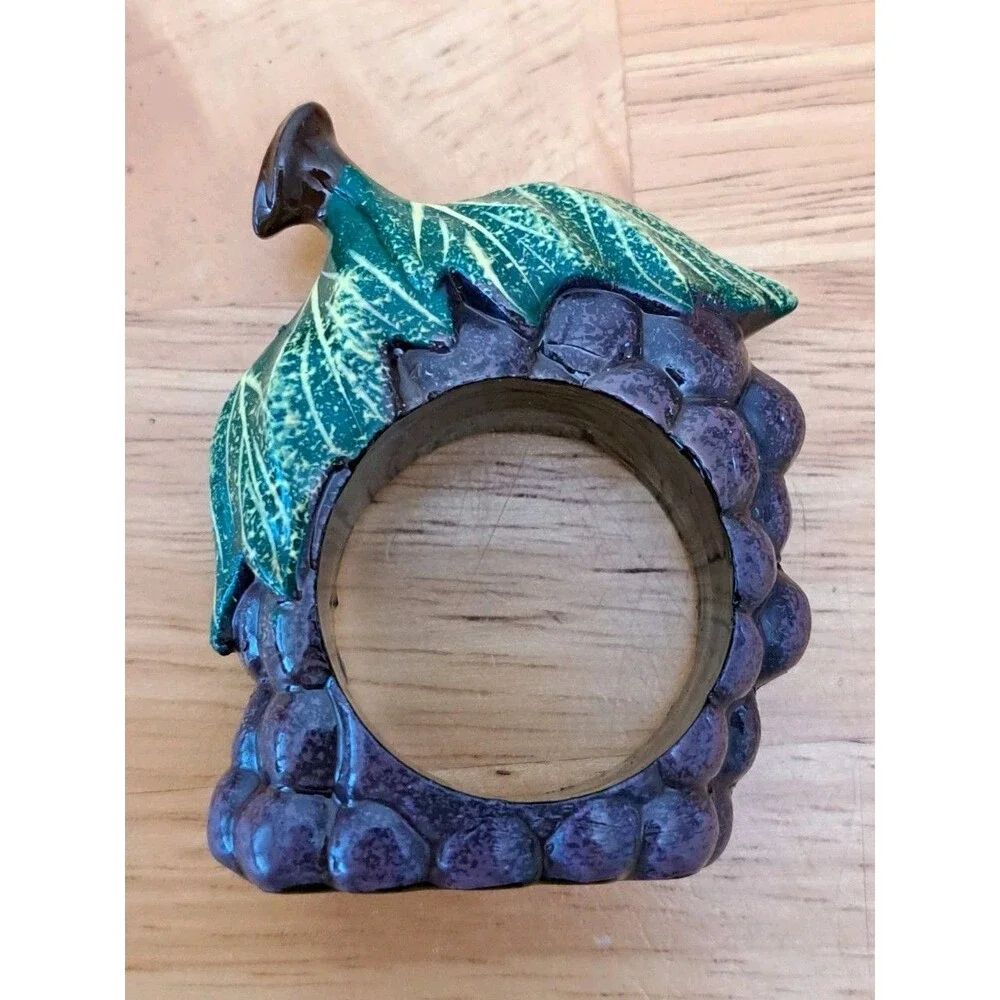 Fruit Shaped Napkin Rings Set of 4 Hand Painted Wood Vintage Cute NWOT